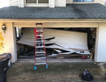 professional garage door repair in San Antonio and Helotes